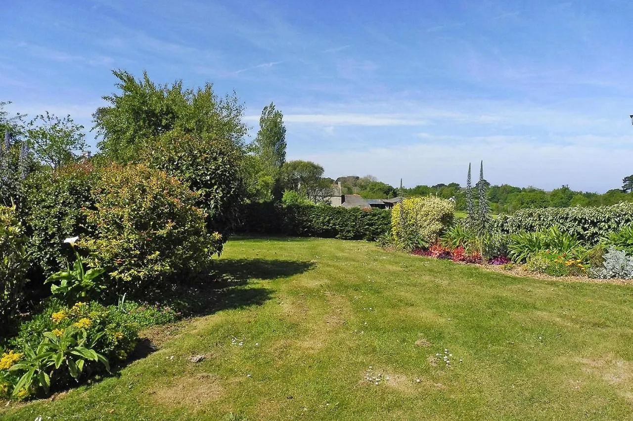 Breton Holiday Home On The Pink Granite Coast Penvénan